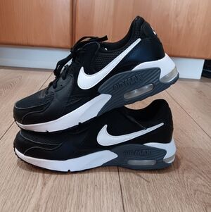 Nike Black and White Air Max Men's Sneakers